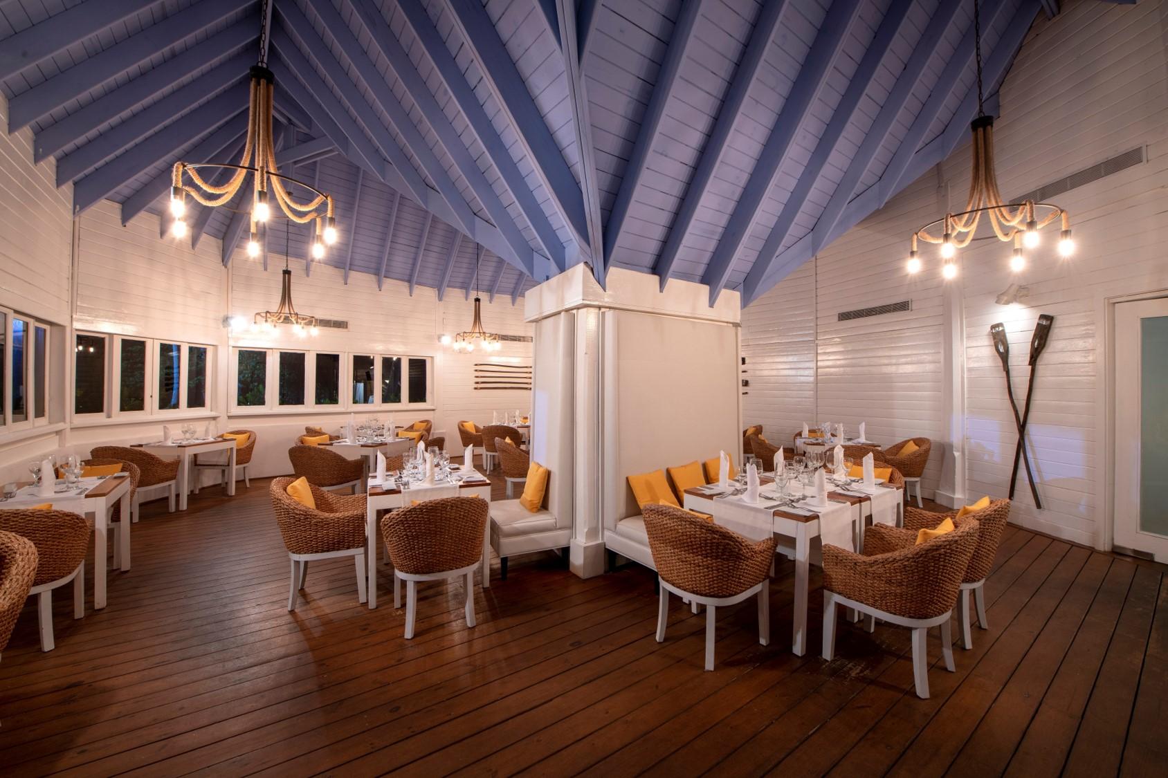 Viva V Samana By Wyndham, A Trademark Adults All Inclusive Las Terrenas Kültér fotó The interior of the restaurant