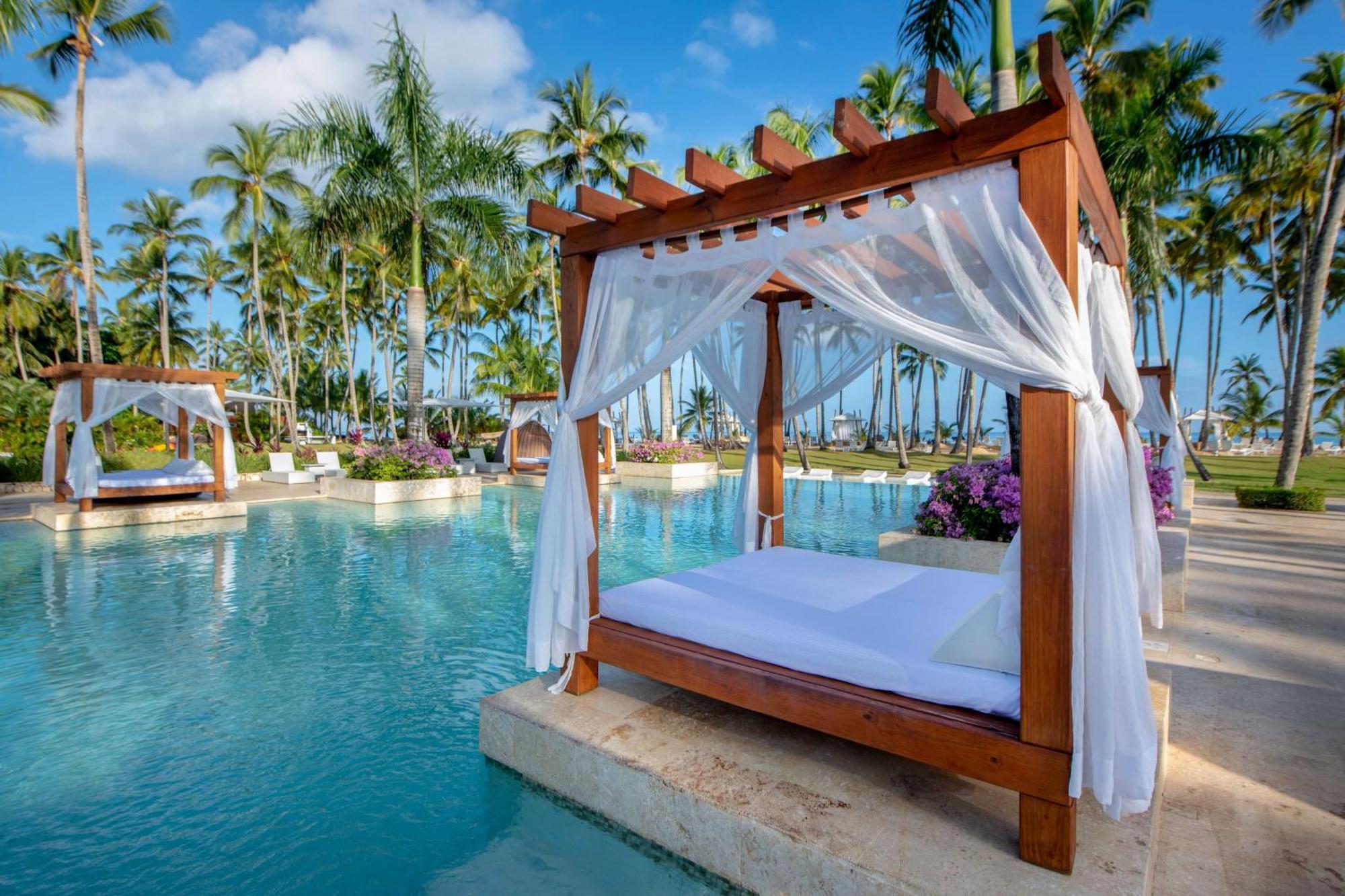 Viva V Samana By Wyndham, A Trademark Adults All Inclusive Las Terrenas Kültér fotó Hard Rock Hotel & Casino Punta Cana